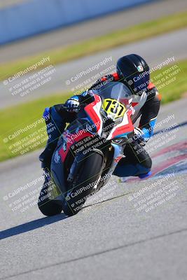 media/Jan-20-2023-Fastrack Riders (Fri) [[f2ad32aba3]]/Private/session 5 turn 13/